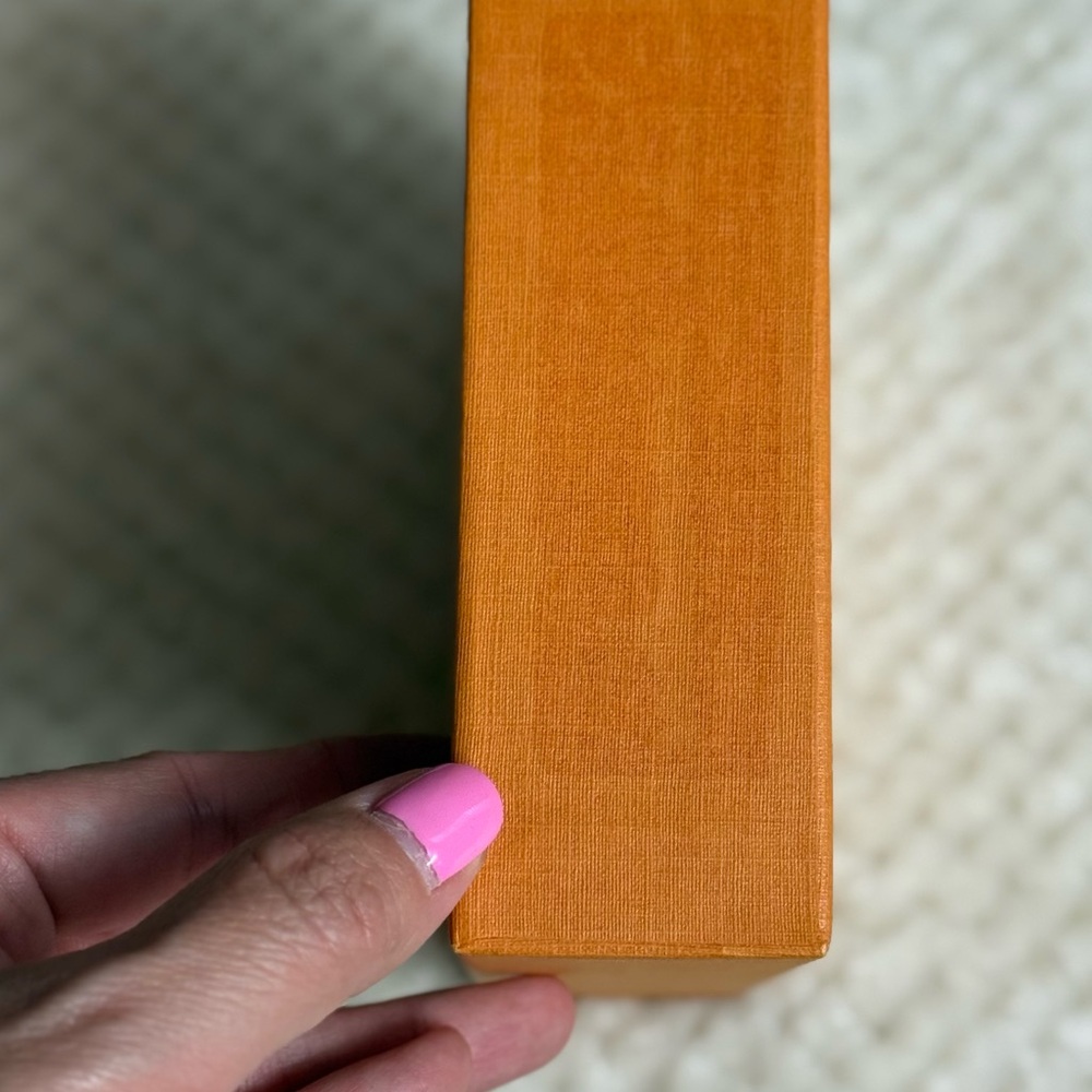 Louis Vuitton Signature Small Gift Box— Excellent Condition 🎁 - Picture 4 of 10
